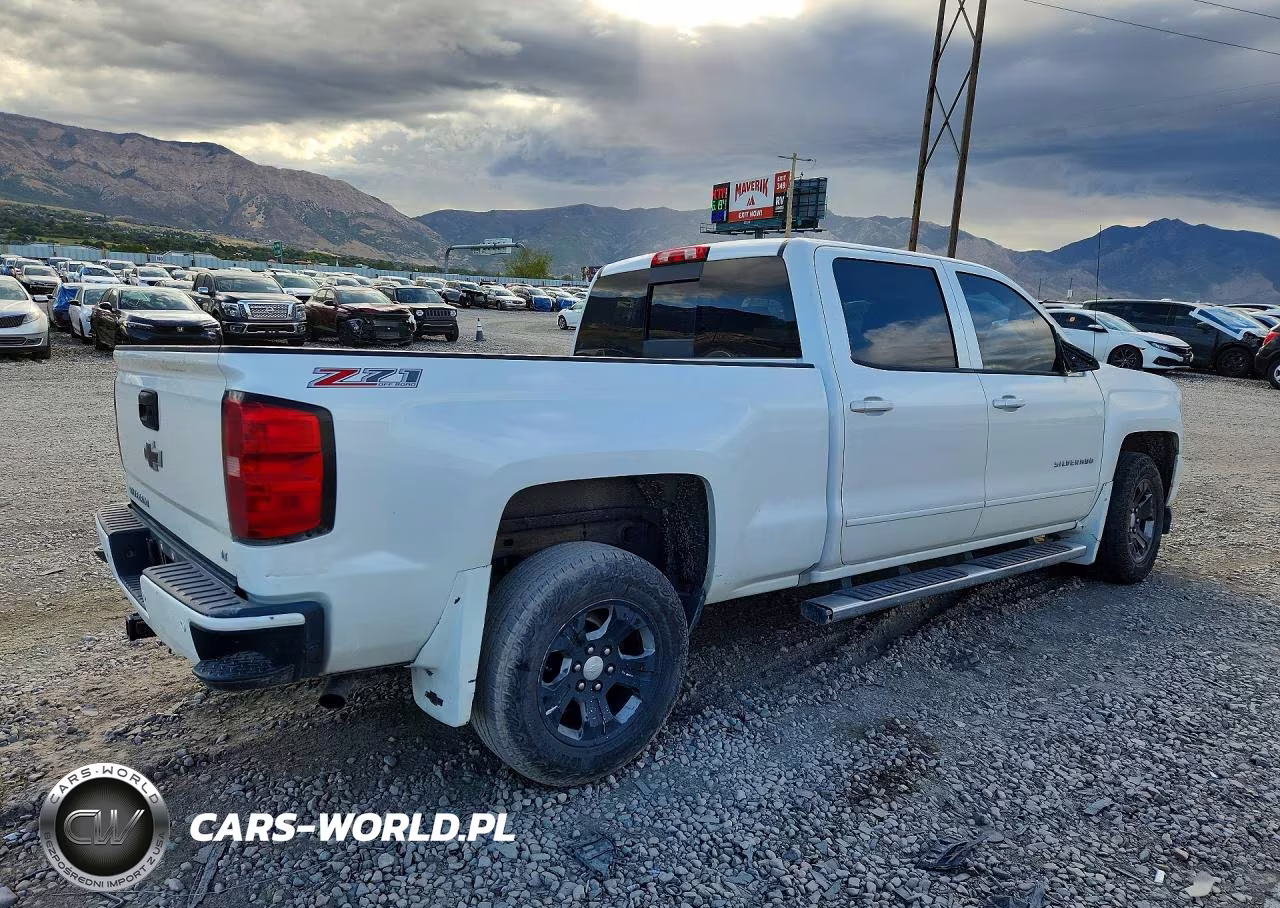 2016 Chevrolet Silverado K1500 Lt VIN:3GCUKREC1GG196619 - 3