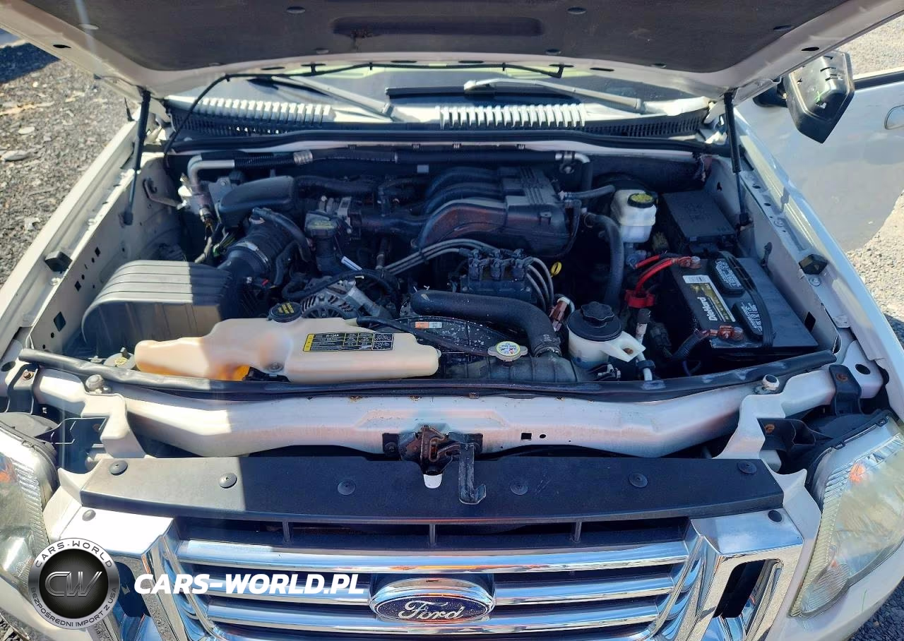 2010 Ford Explorer Eddie Bauer VIN:1FMEU7EE0AUA95687 - 12