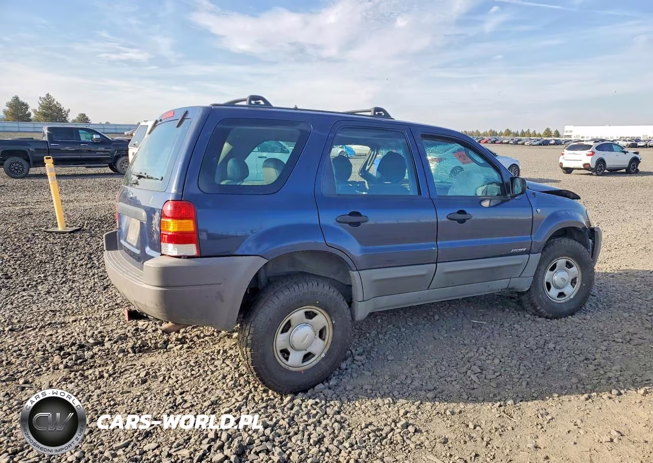 2002 Ford Escape Xls VIN:1FMYU021X2KA64207 - 3
