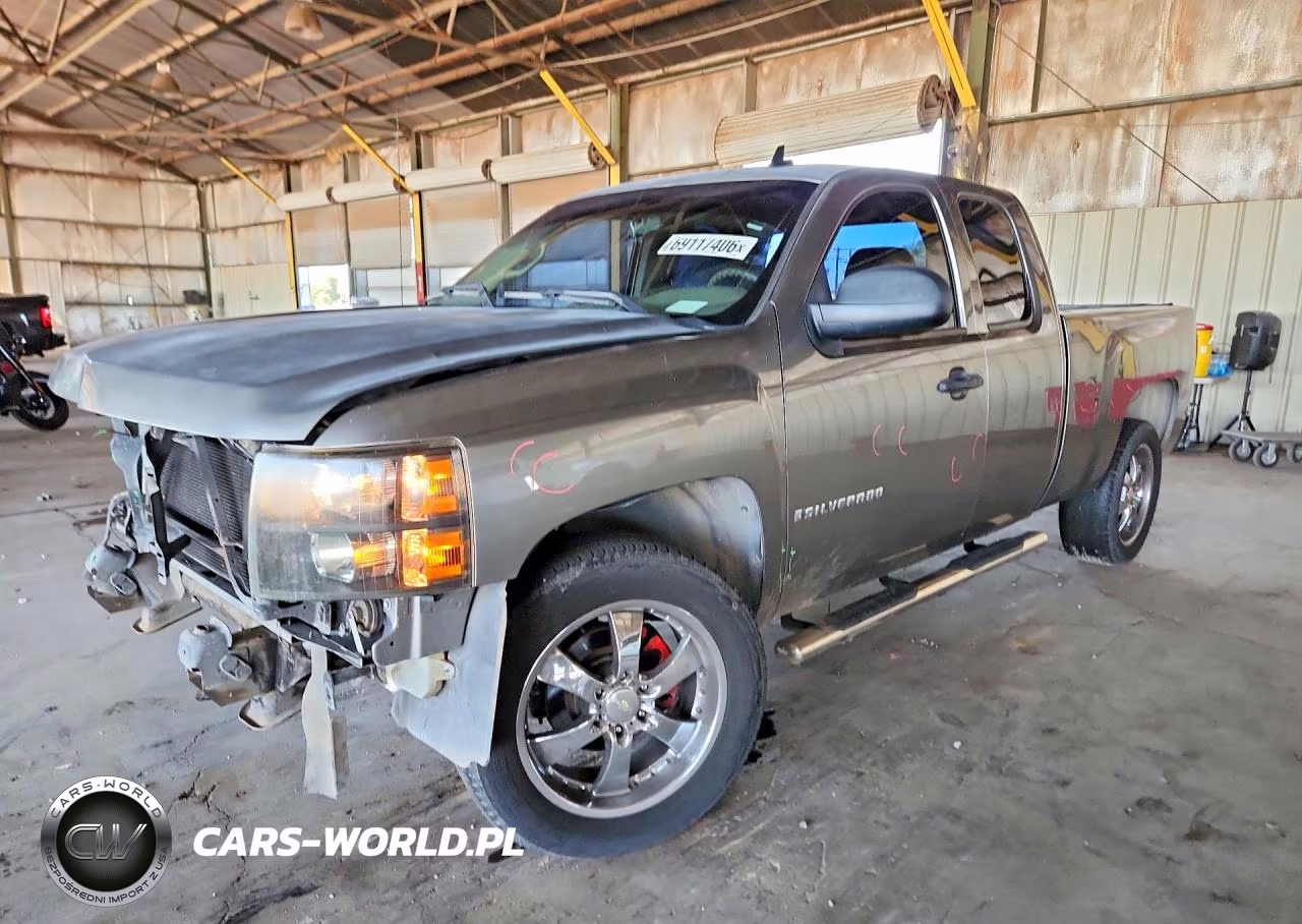 2007 Chevrolet Silverado C1500 Classic VIN:1GCEC19X77Z651988 - 1