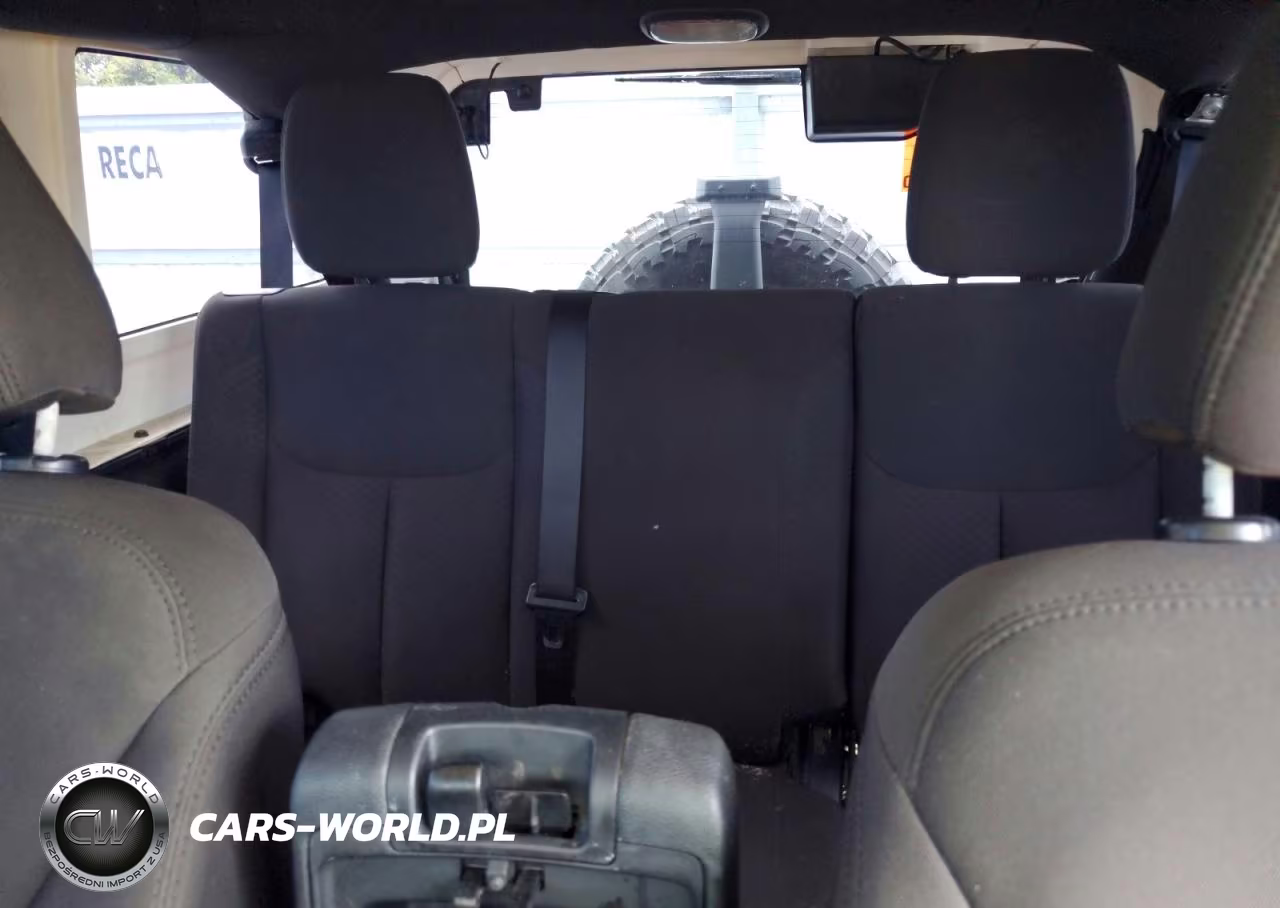 2018 Jeep Wrangler Unlimited Sport VIN:1C4BJWDG3JL824204 - 10
