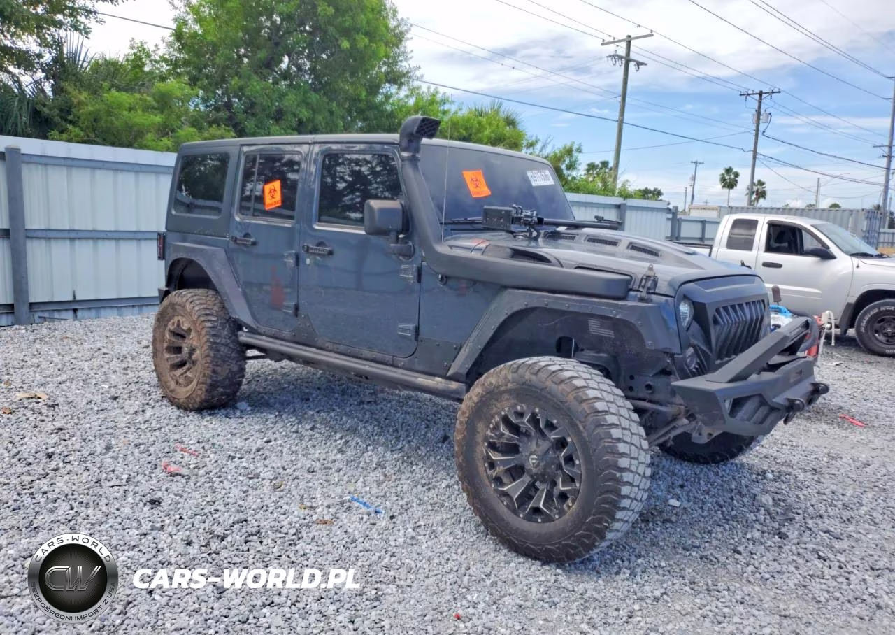2018 Jeep Wrangler Unlimited Sport VIN:1C4BJWDG3JL824204 - 4