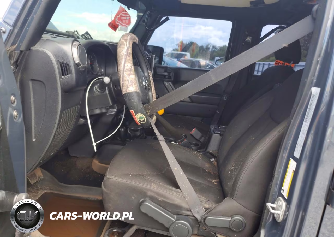 2018 Jeep Wrangler Unlimited Sport VIN:1C4BJWDG3JL824204 - 7
