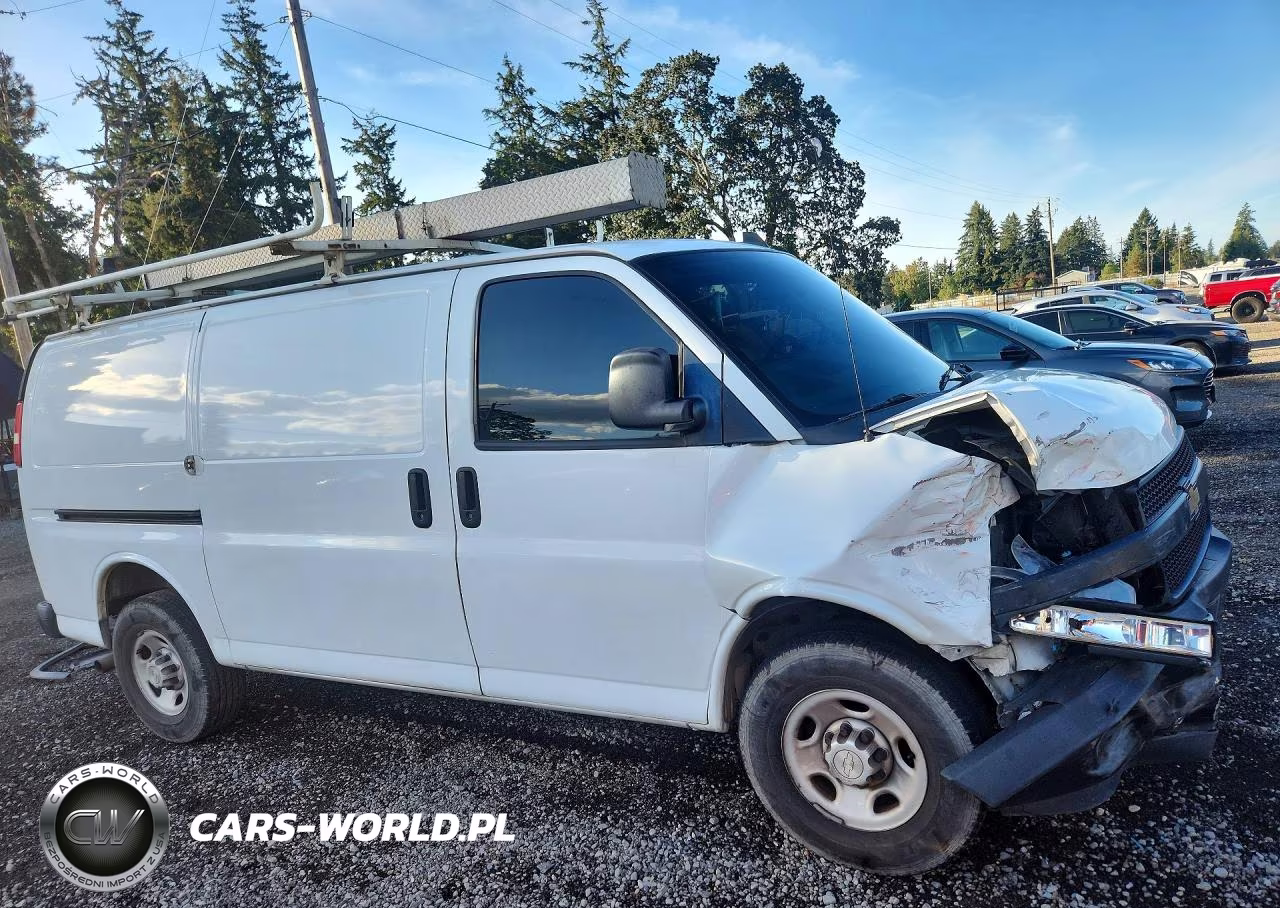 2019 Chevrolet Express VIN:1GCWGAFPXK1162683 - 4