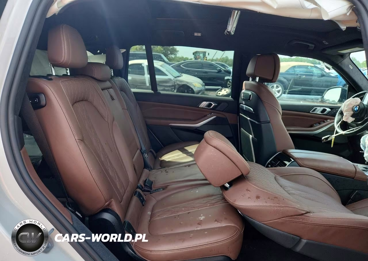 2023 BMW X7 xDrive40I VIN:5UX23EM0XP9P23138 - 10