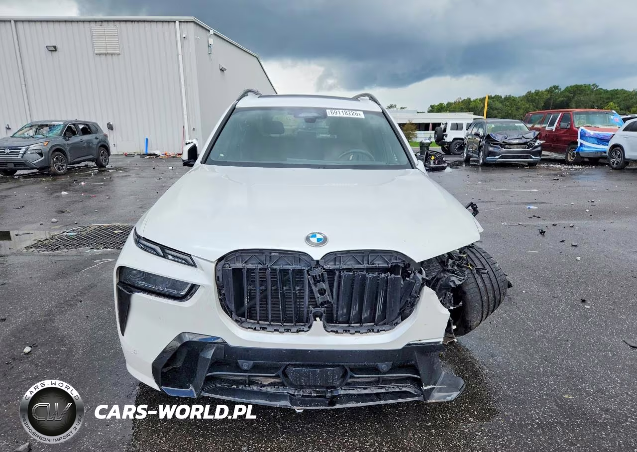 2023 BMW X7 xDrive40I VIN:5UX23EM0XP9P23138 - 5
