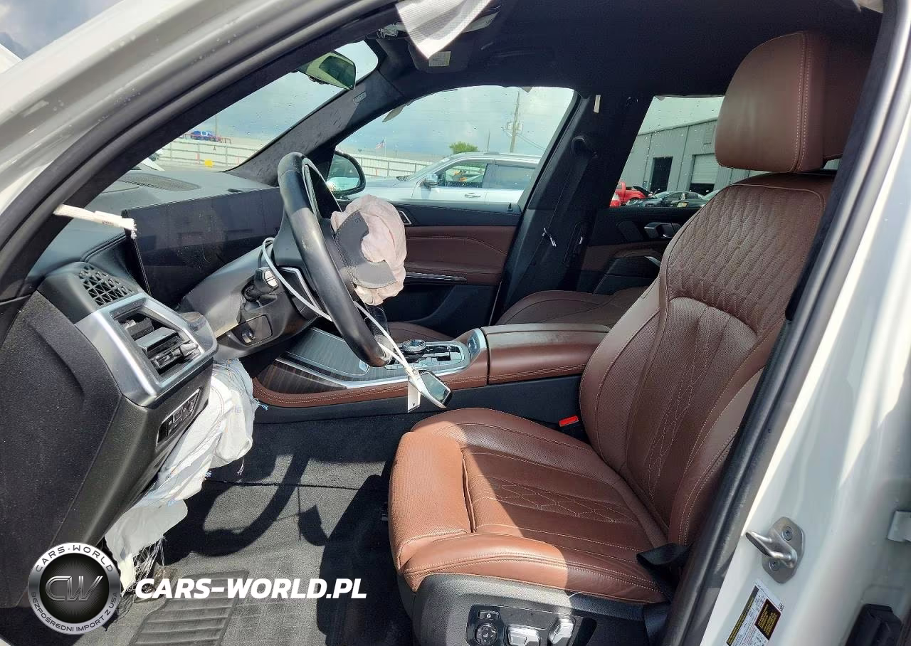 2023 BMW X7 xDrive40I VIN:5UX23EM0XP9P23138 - 7