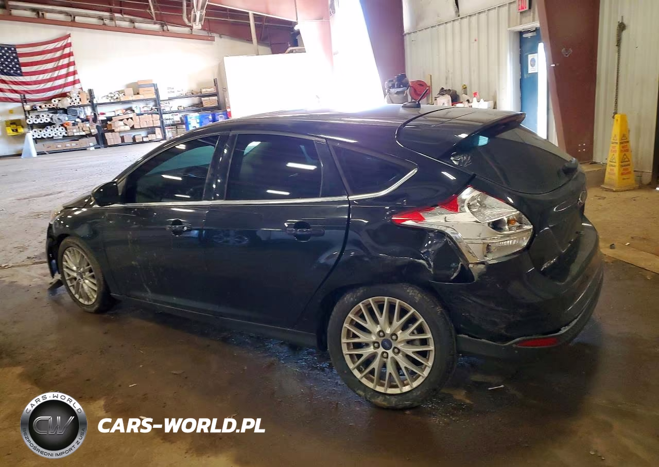 2014 Ford Focus Titanium VIN:1FADP3N22EL258900 - 2