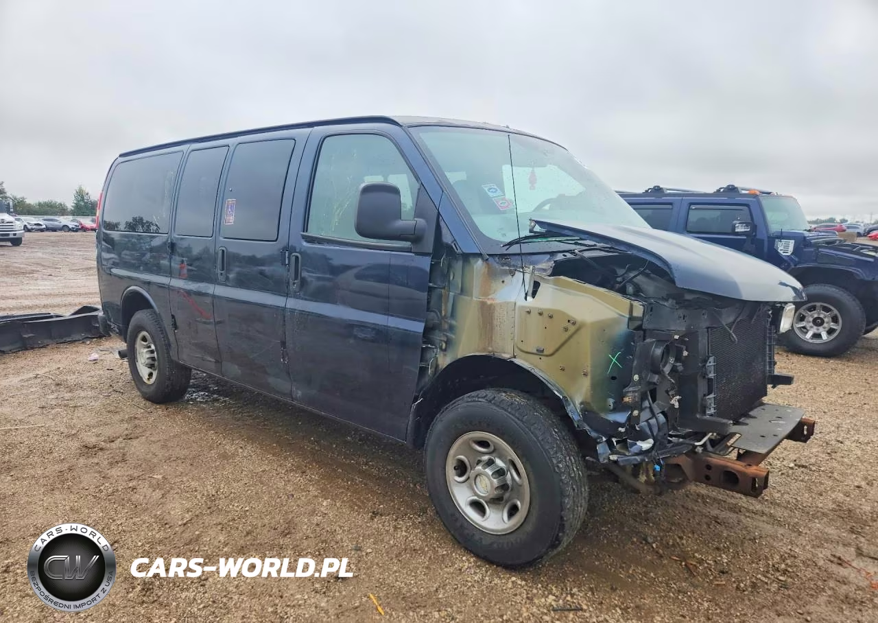2009 Chevrolet Express VIN:1GAGG25K791160599 - 4