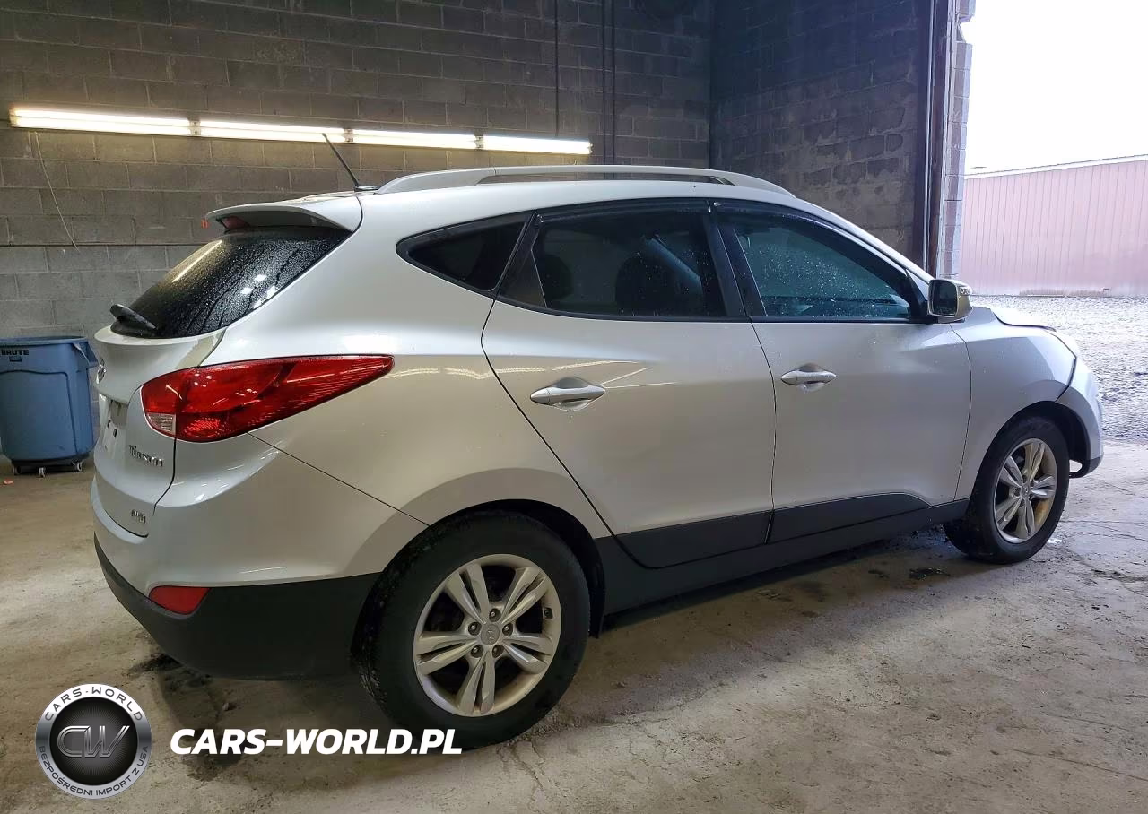 2012 Hyundai Tucson Gls VIN:KM8JUCAC8CU492319 - 3