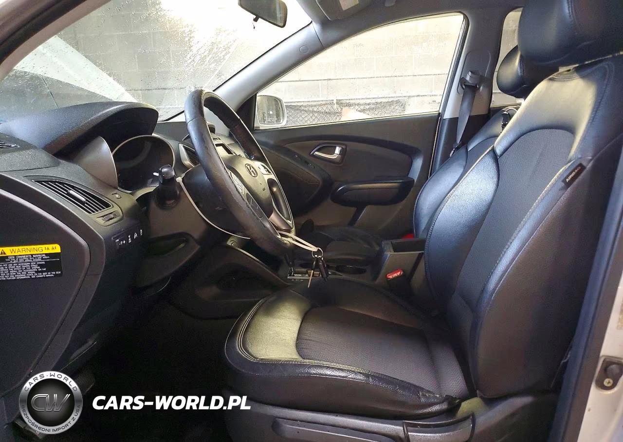 2012 Hyundai Tucson Gls VIN:KM8JUCAC8CU492319 - 7