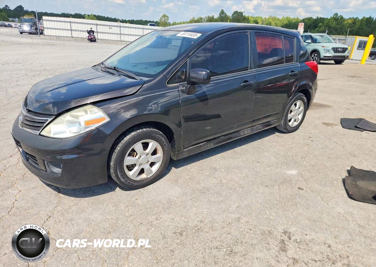 2010 Nissan Versa 1.8 S