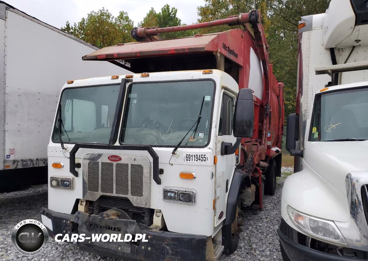 2015 Peterbilt 320 Refuse Truck VIN:3BPZL70X8FF100118 - 2