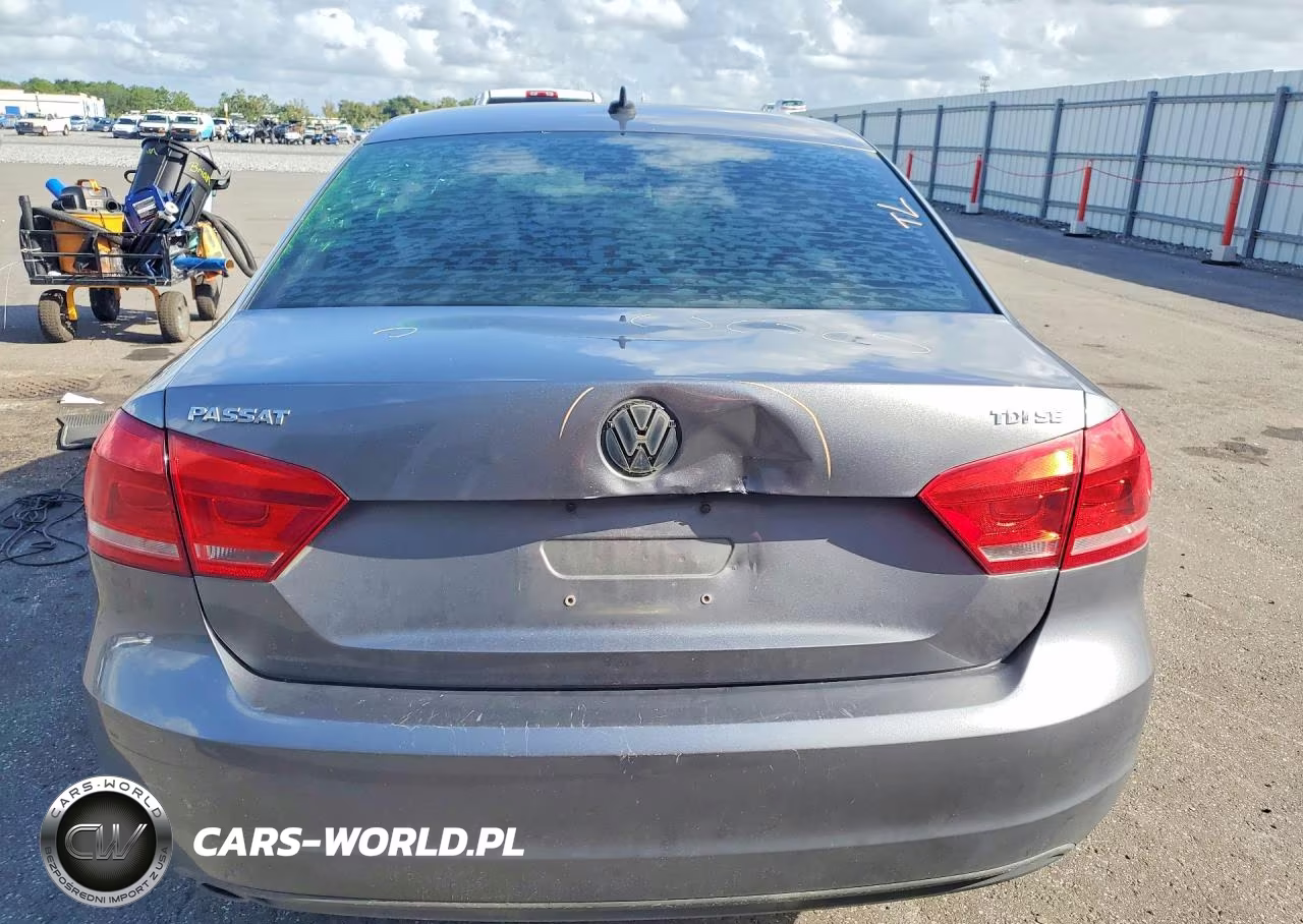 2015 Volkswagen Passat Se VIN:1VWBV7A32FC032139 - 6