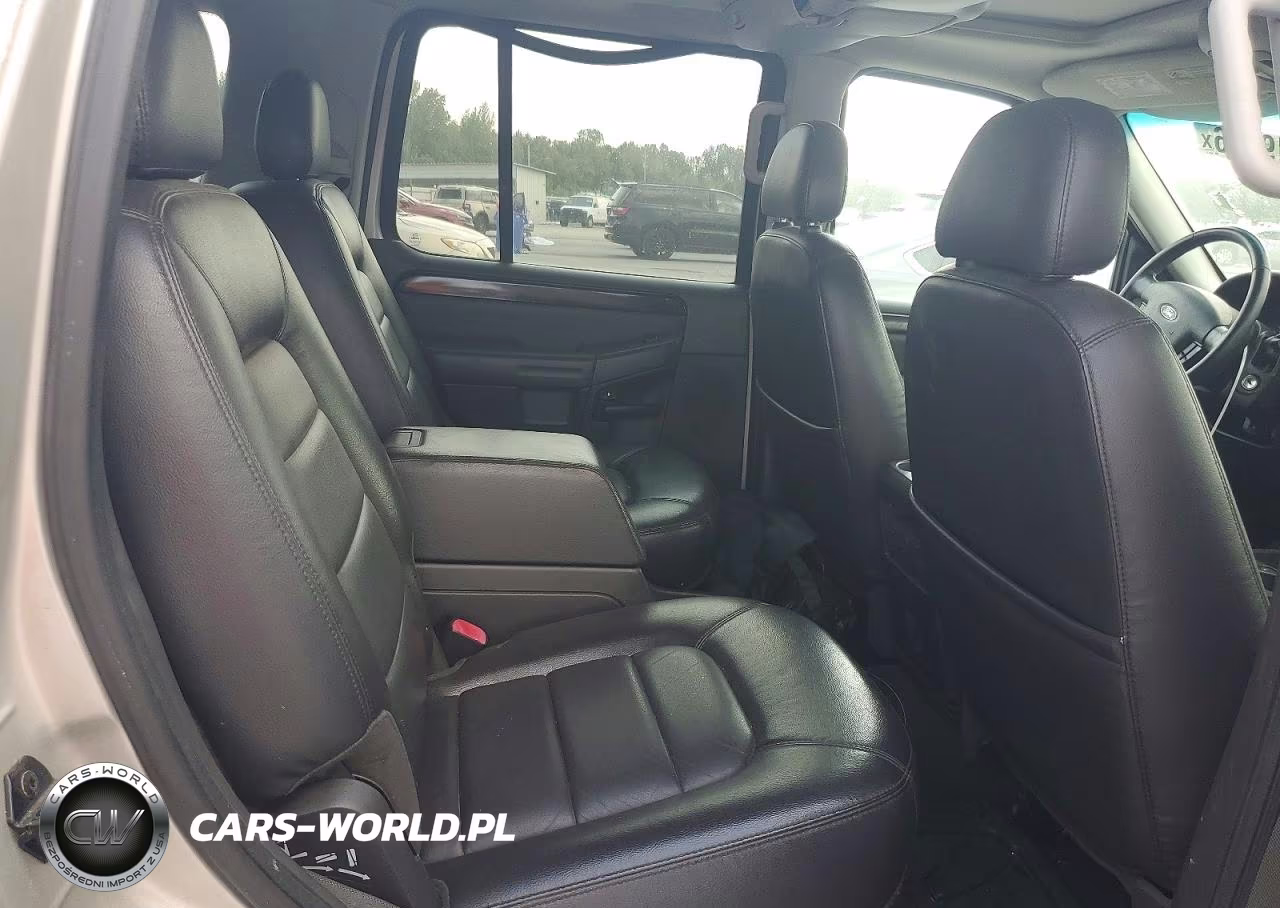 2005 Ford Explorer VIN:1FMDU75K85UA54117 - 11