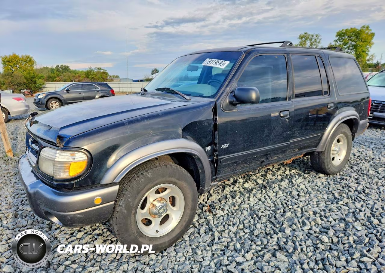 1999 Ford Explorer