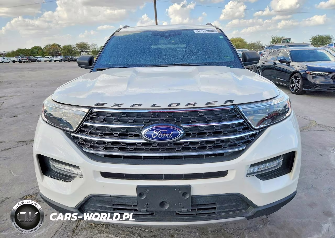 2020 Ford Explorer Xlt VIN:1FMSK8DH3LGB60110 - 5