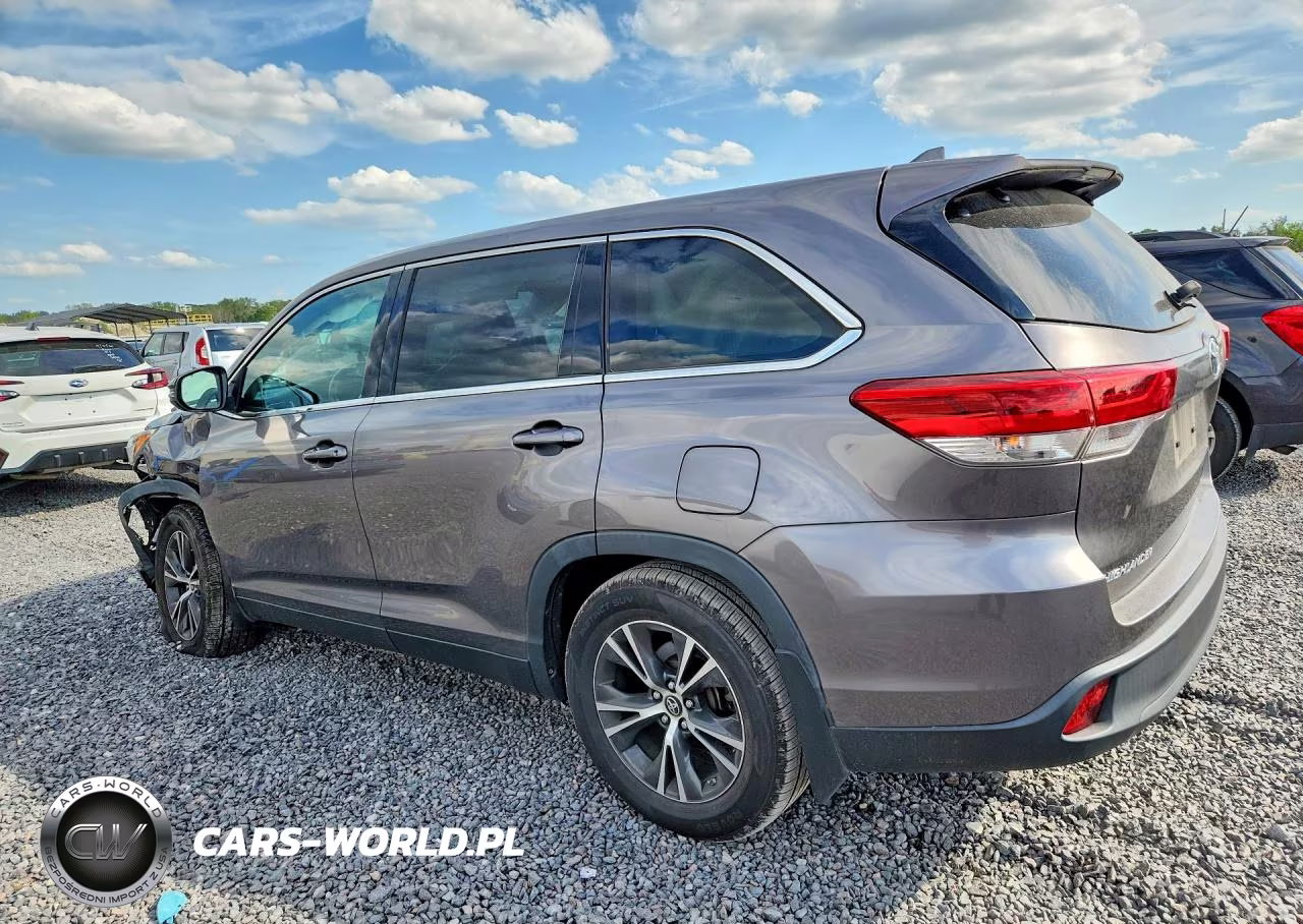 2019 Toyota Highlander Le Plus VIN:5TDBZRFH7KS983436 - 2