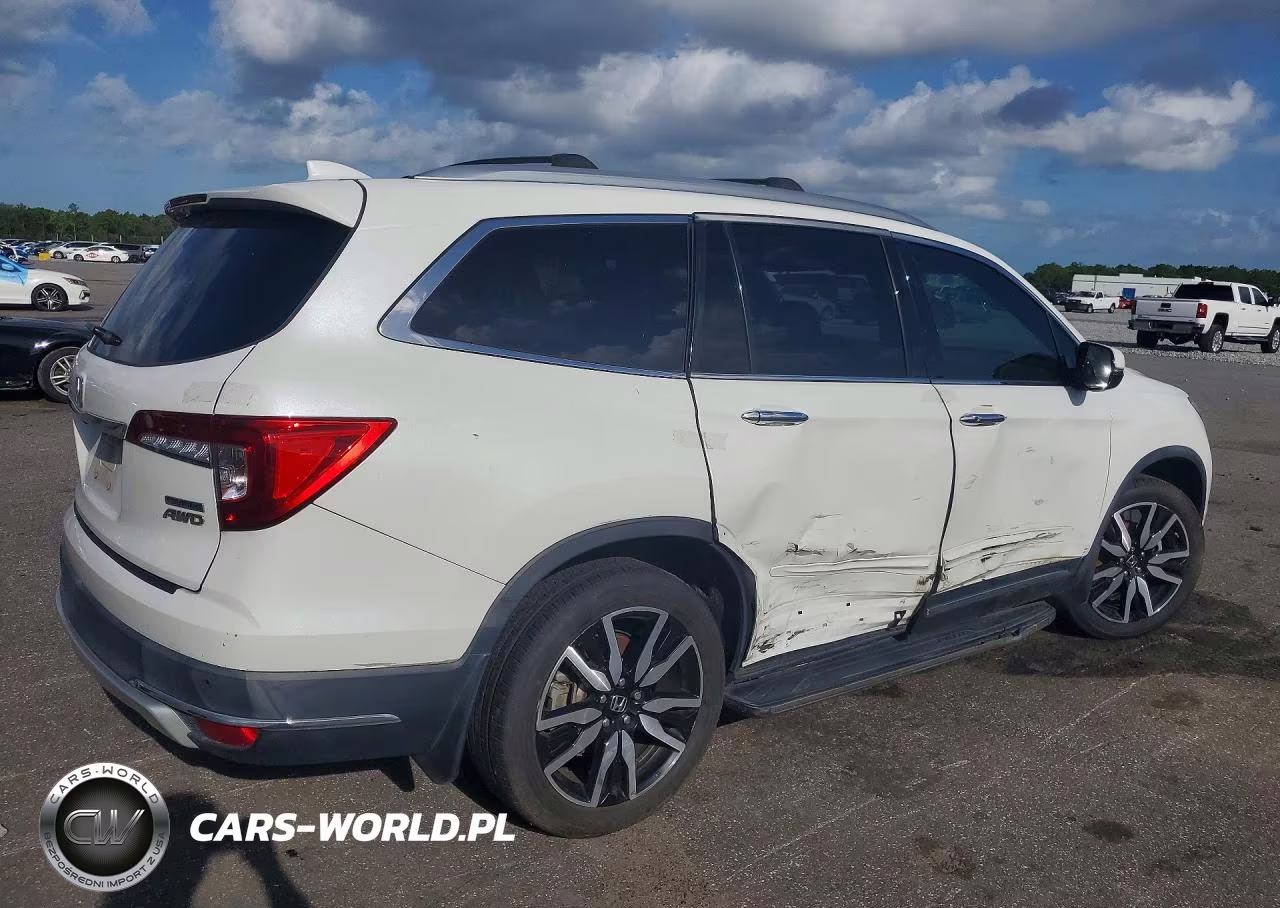 2021 Honda Pilot Touring VIN:5FNYF6H97MB033785 - 3