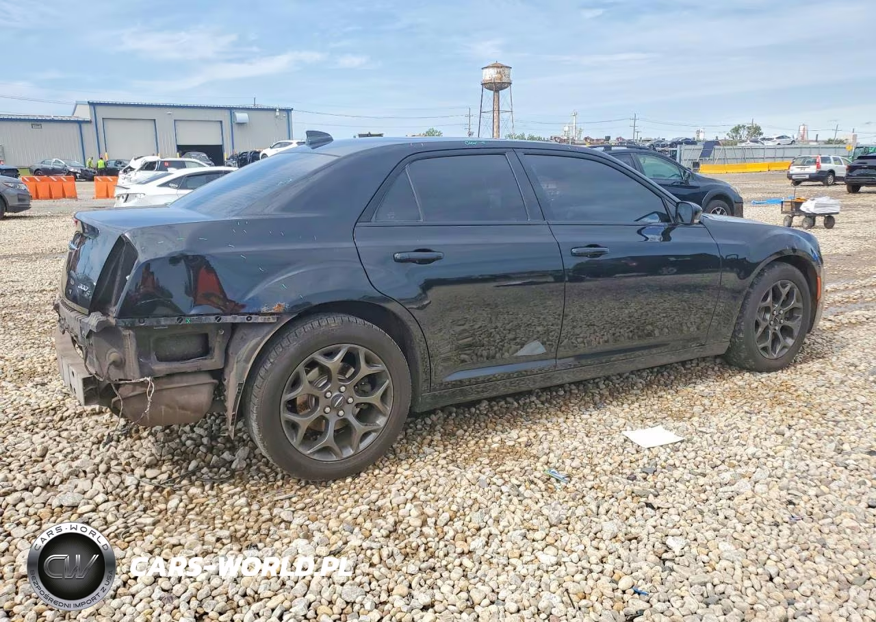 2016 Chrysler 300 S VIN:2C3CCAGG2GH283041 - 3
