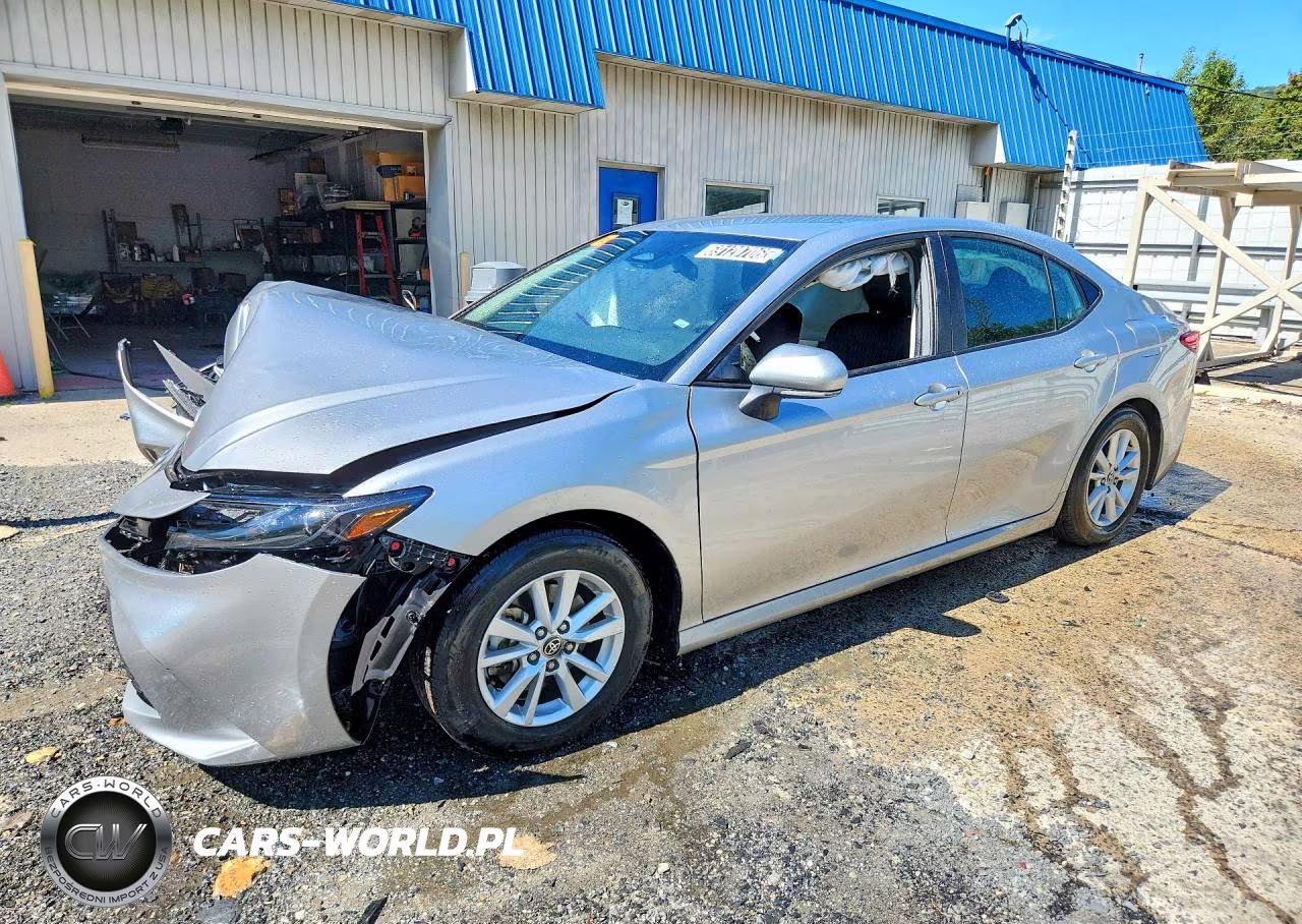 2025 Toyota Camry Le VIN:4T1DAACK6SU592724 - 1