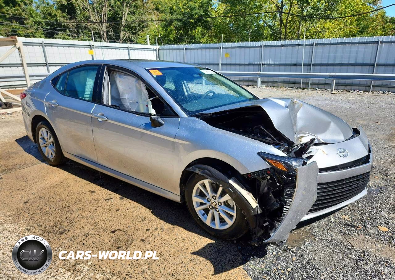 2025 Toyota Camry Le VIN:4T1DAACK6SU592724 - 4