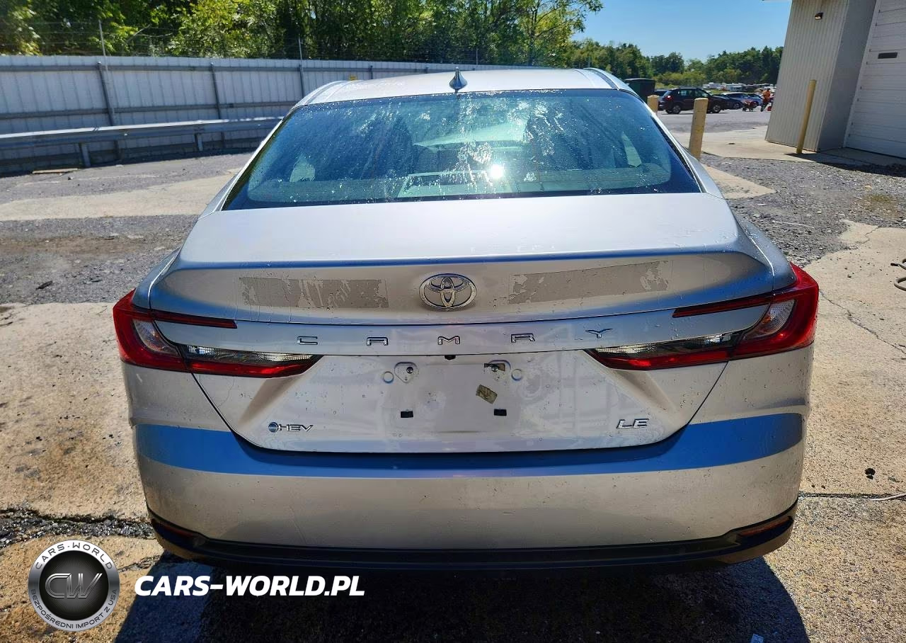 2025 Toyota Camry Le VIN:4T1DAACK6SU592724 - 6
