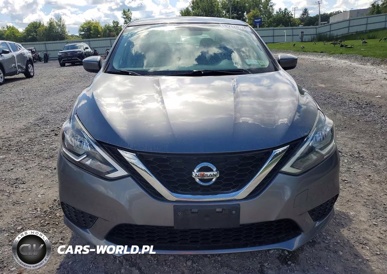 2016 Nissan Sentra S VIN:3N1AB7AP3GY232713 - 5