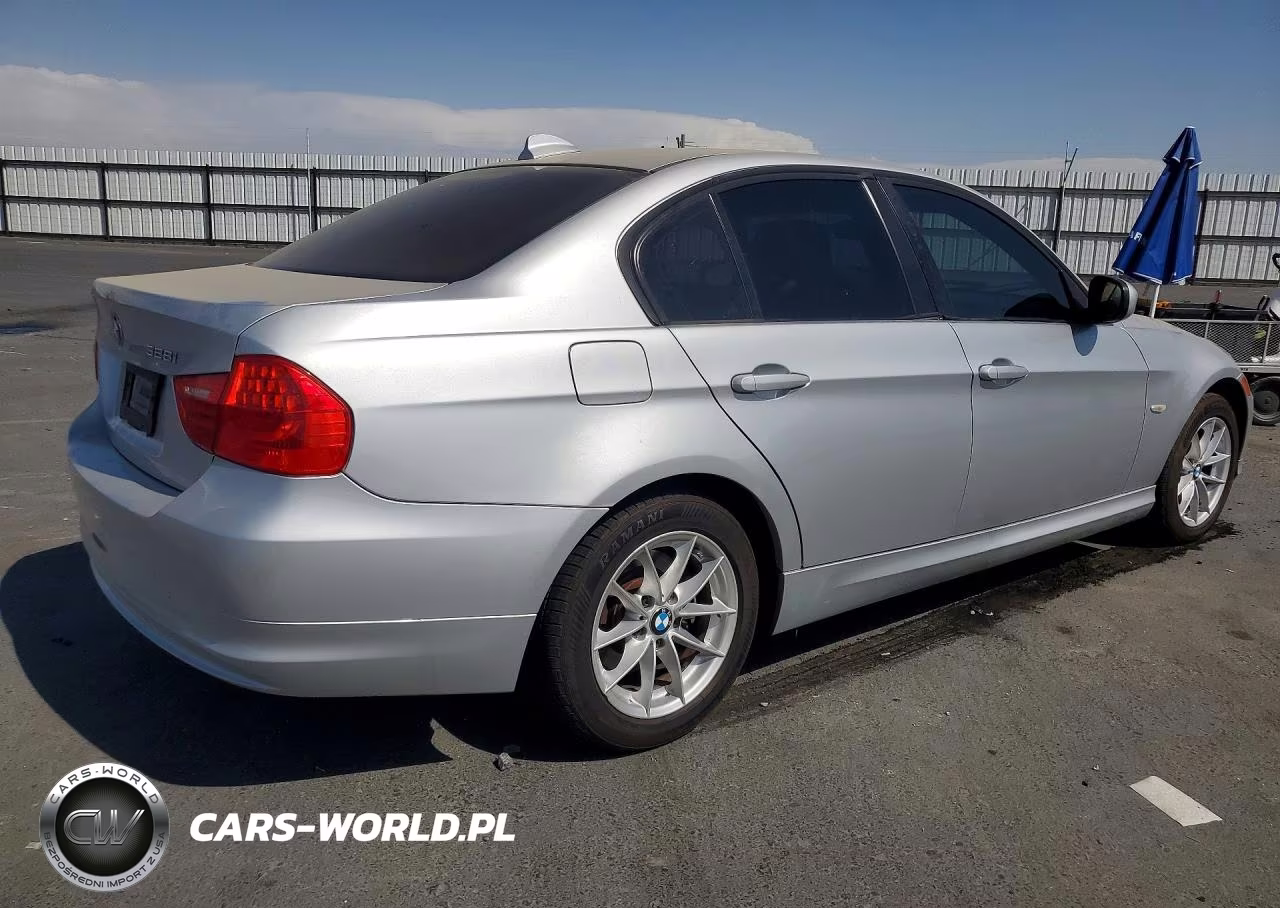 2010 BMW 328 I VIN:WBAPH7G5XANM53769 - 3