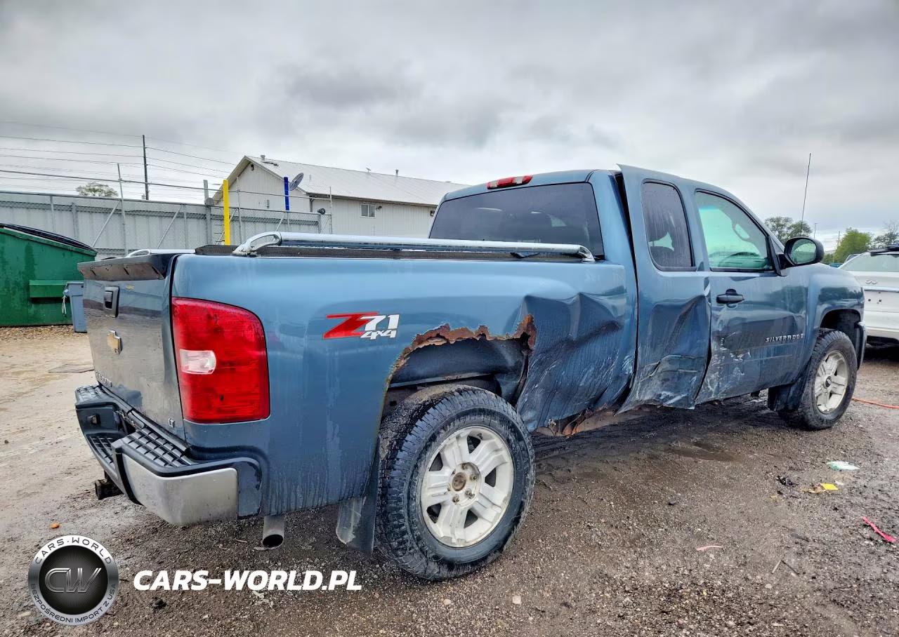 2007 Chevrolet Silverado K1500 VIN:2GCEK19J071607404 - 3