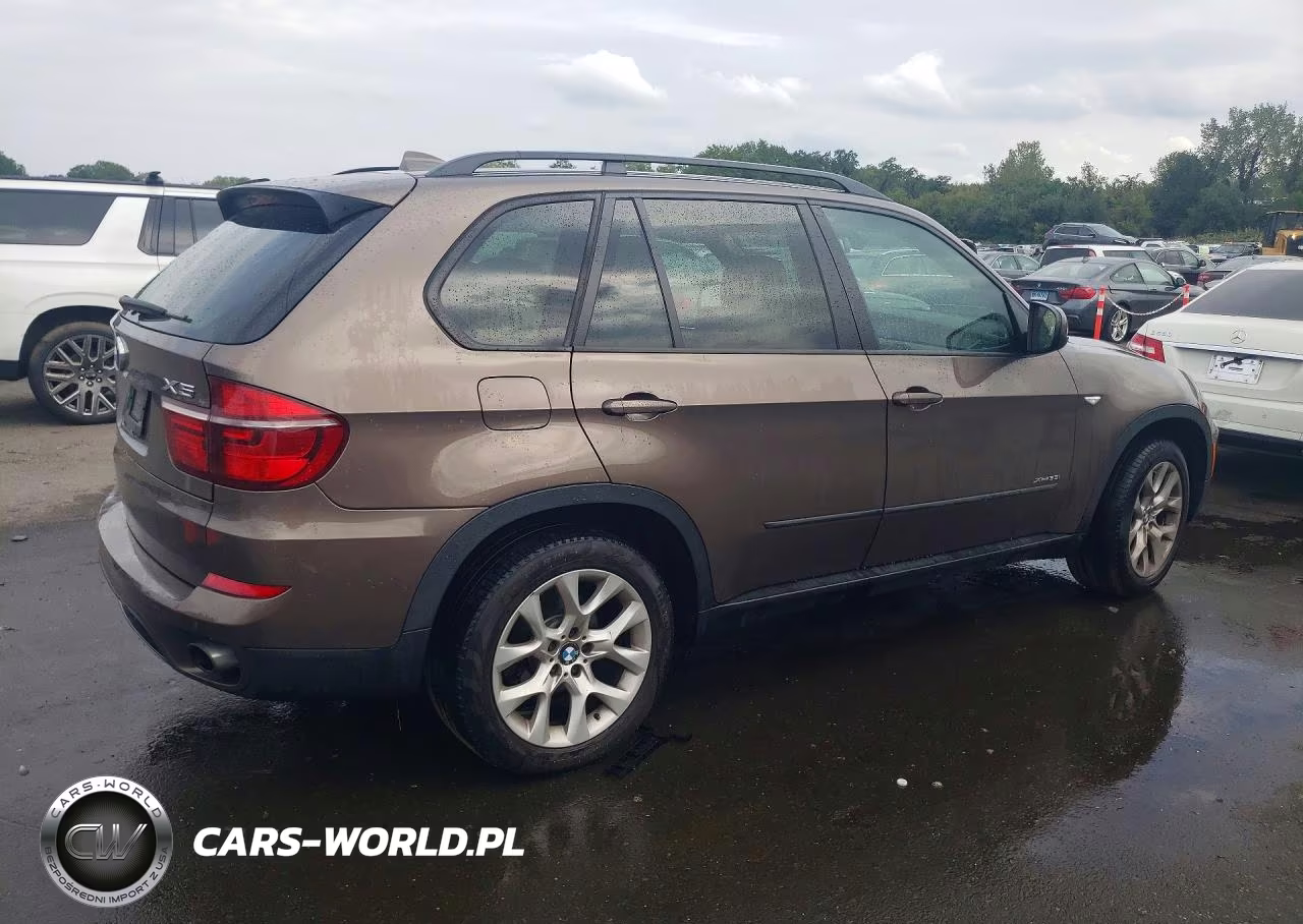 2012 BMW X5 xDrive35I VIN:5UXZV4C56CL760796 - 3