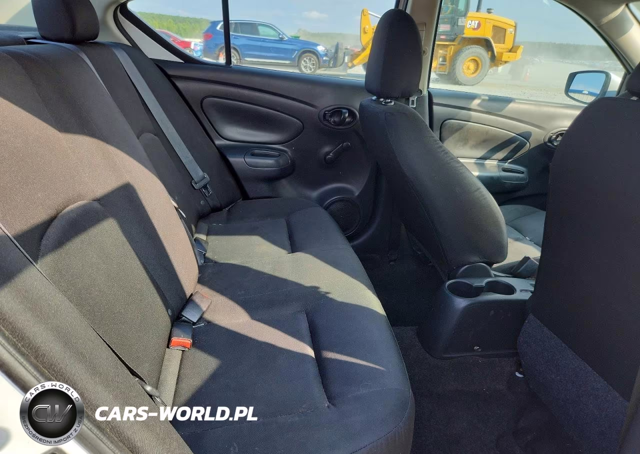 2019 Nissan Versa S VIN:3N1CN7AP8KL827448 - 10