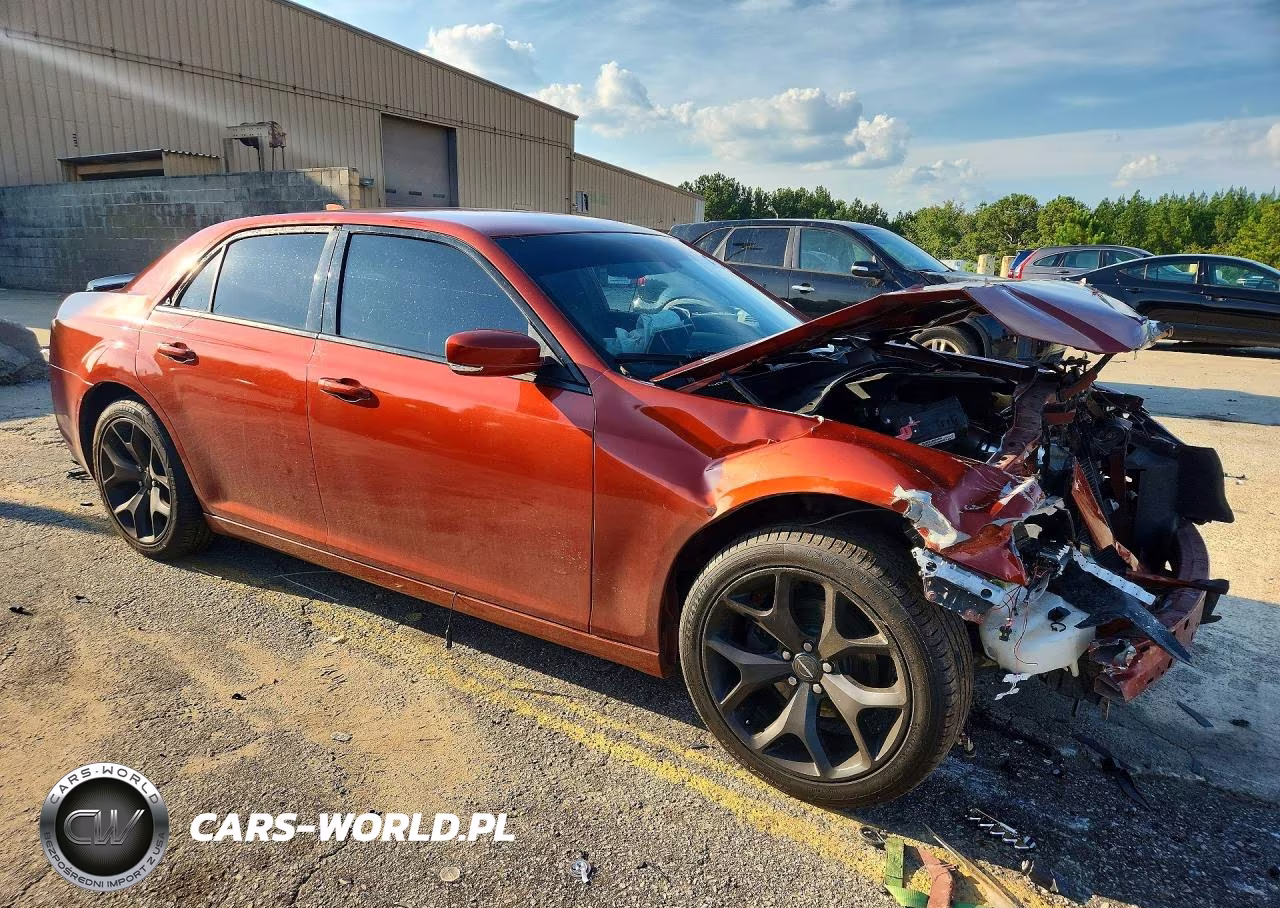 2021 Chrysler 300 S VIN:2C3CCABG0MH545934 - 4