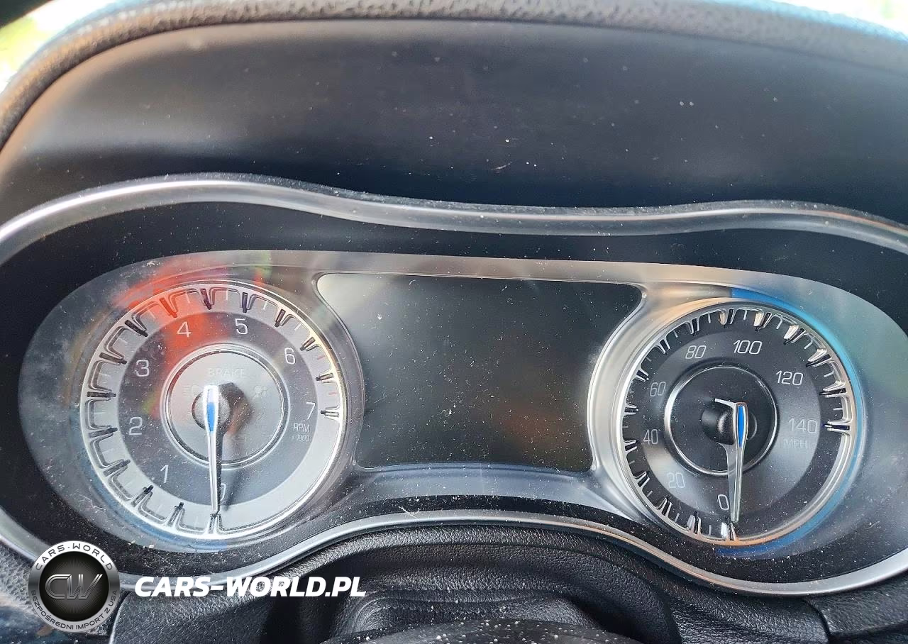 2021 Chrysler 300 S VIN:2C3CCABG0MH545934 - 9