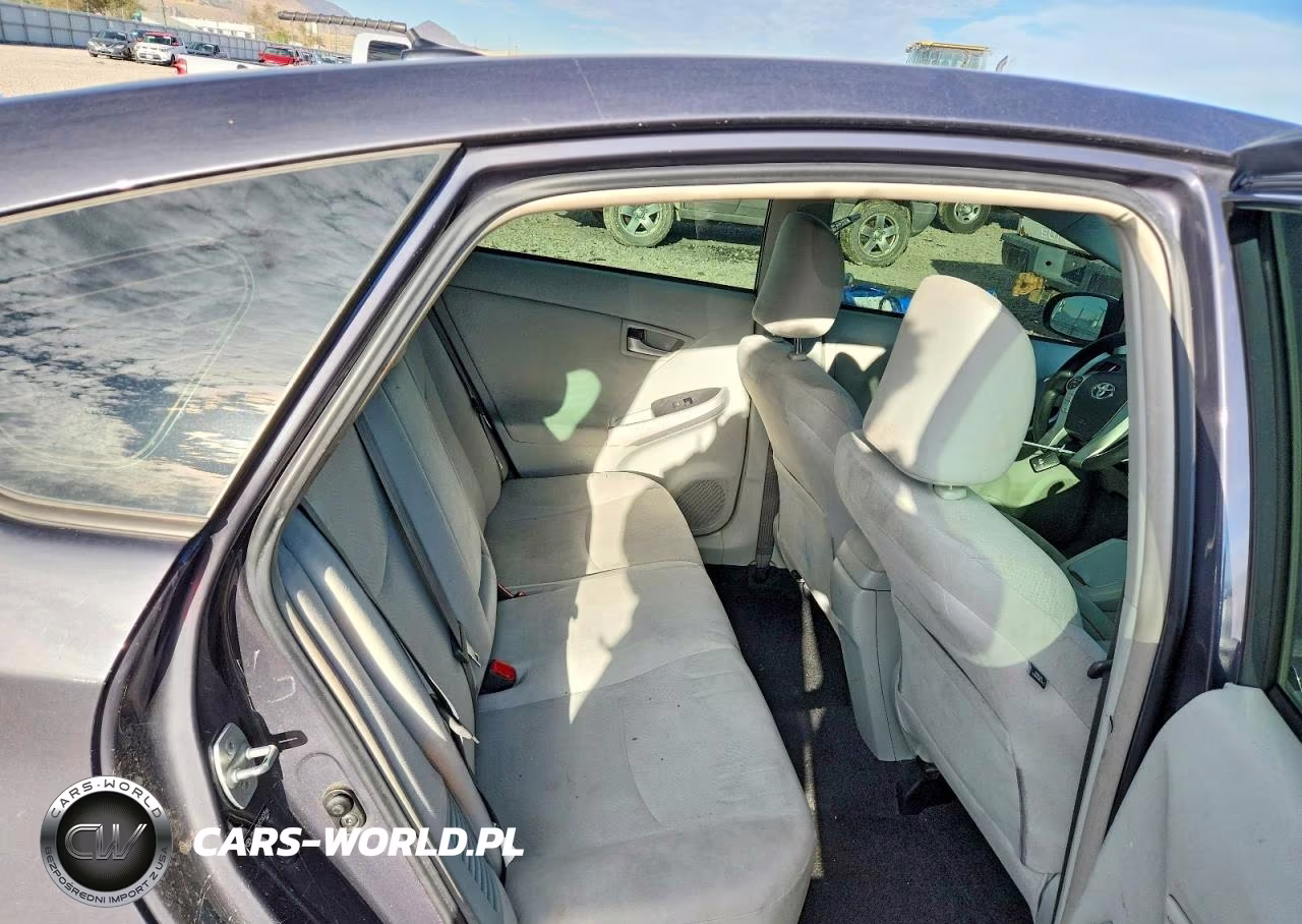 2012 Toyota Prius Three VIN:JTDKN3DU2C1602566 - 10