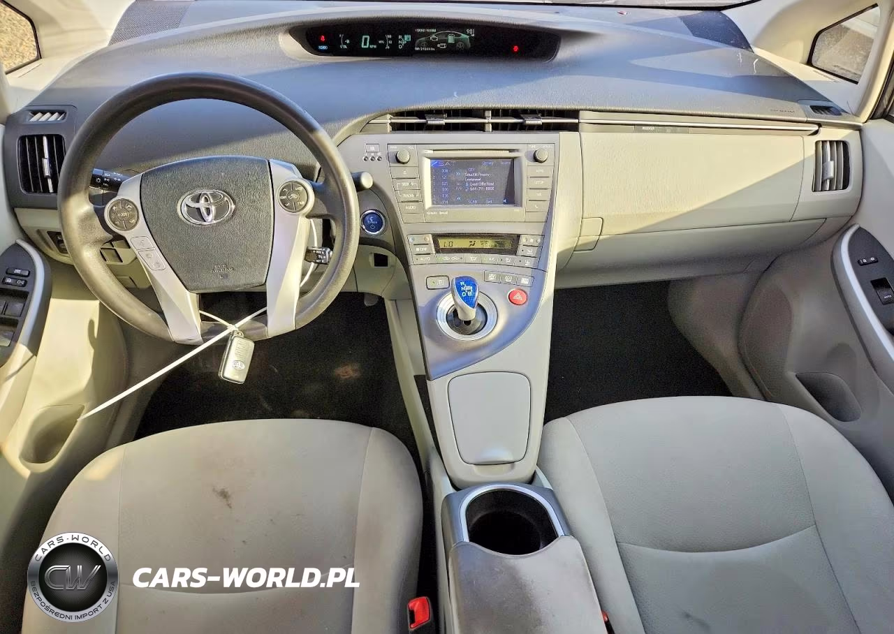 2012 Toyota Prius Three VIN:JTDKN3DU2C1602566 - 8