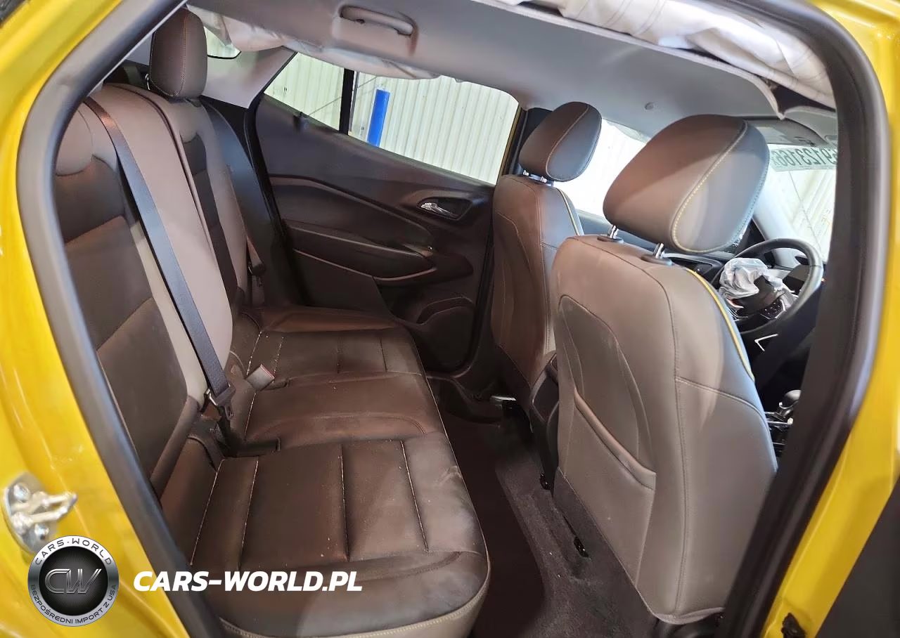 2025 Chevrolet Trax Activ VIN:KL77LKEP9SC156835 - 11