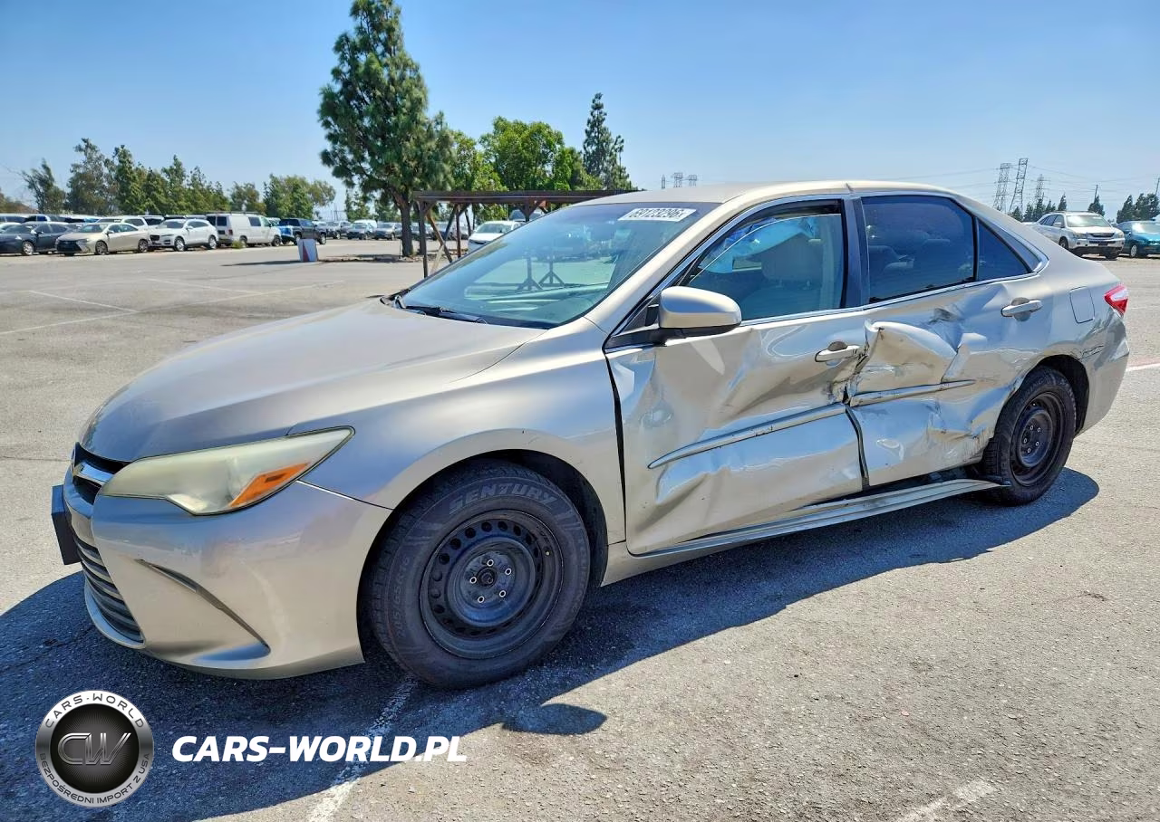 2015 Toyota Camry Le