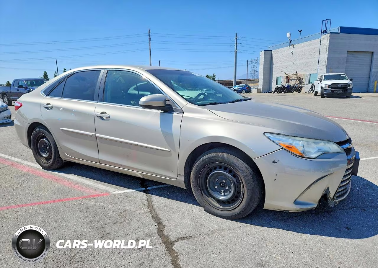 2015 Toyota Camry Le VIN:4T1BF1FK5FU909595 - 4