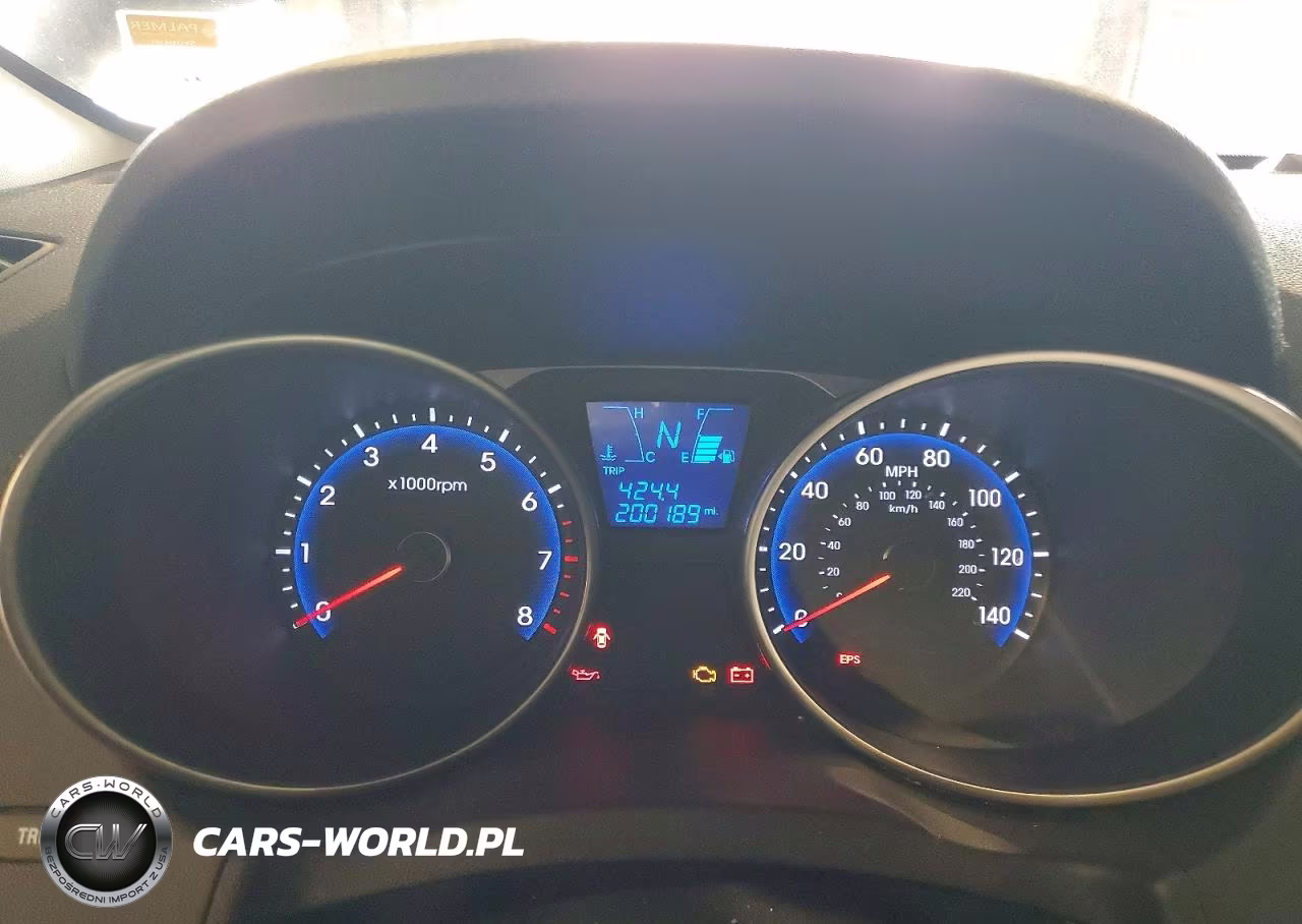 2011 Hyundai Tucson Gls VIN:KM8JU3AC3BU203216 - 9