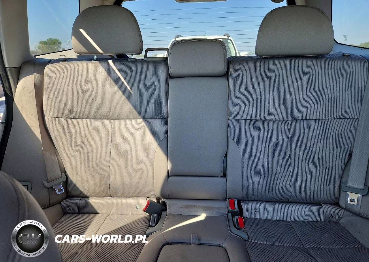 2010 Subaru Forester 2.5X Premium VIN:JF2SH6CC4AH758700 - 10