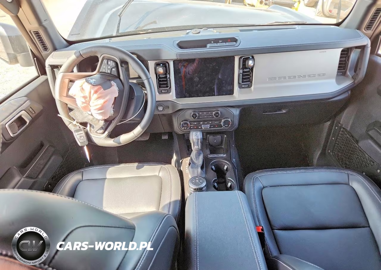 2026 Ford Bronco Outer Banks VIN:1FMDE8BH1TLB08694 - 8