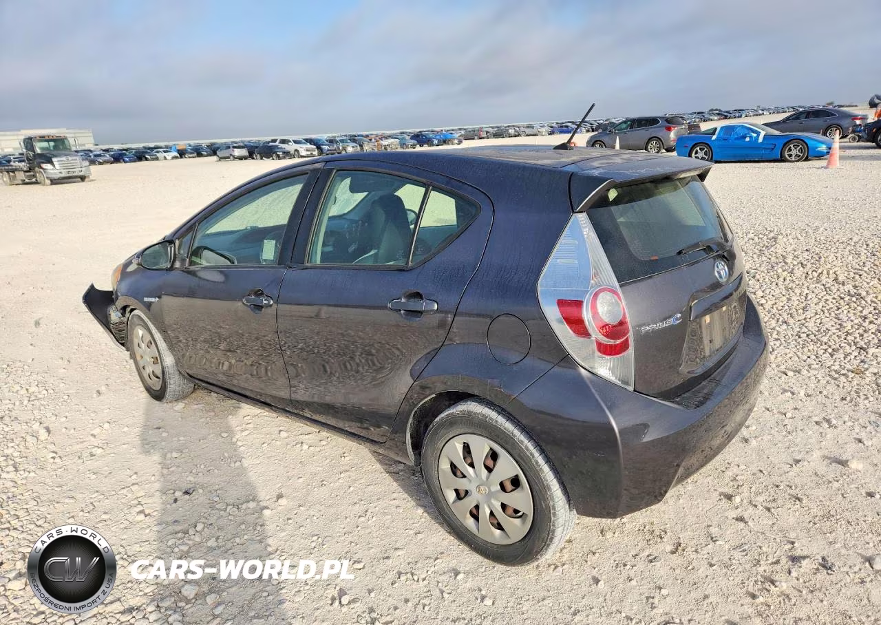 2014 Toyota Prius C One VIN:JTDKDTB34E1561566 - 2