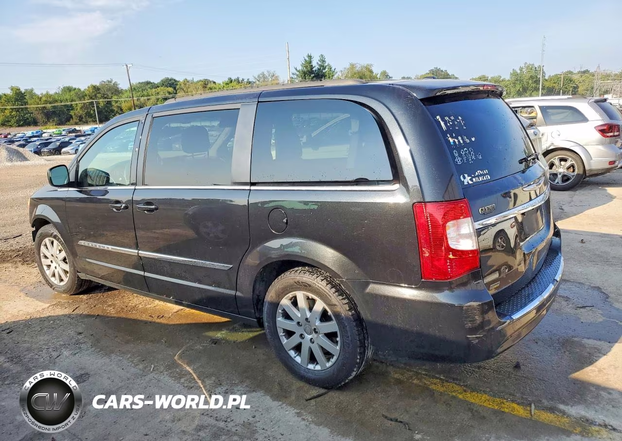 2015 Chrysler Town & Country Touring VIN:2C4RC1BG2FR654348 - 2
