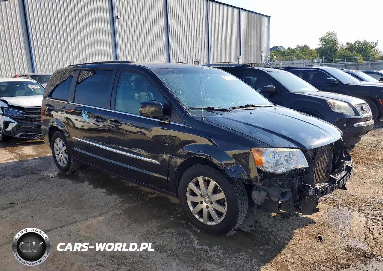 2015 Chrysler Town & Country Touring VIN:2C4RC1BG2FR654348 - 4