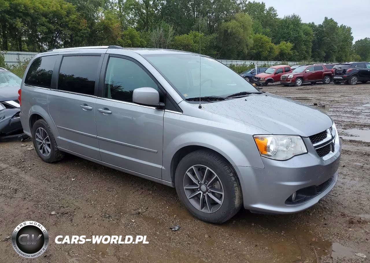 2017 Dodge Grand Caravan Sxt VIN:2C4RDGCG8HR749174 - 4
