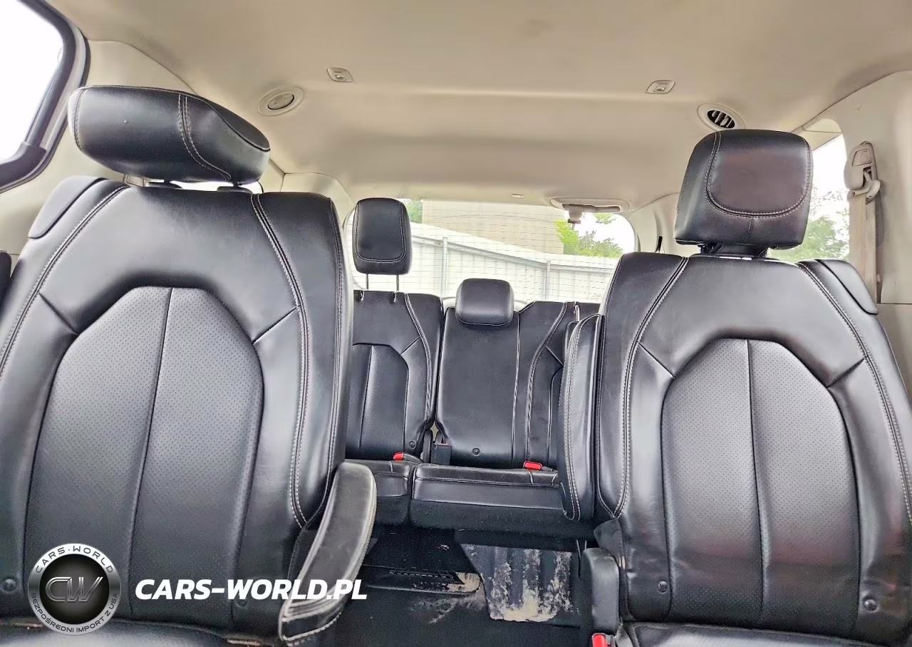2020 Chrysler Voyager Lxi VIN:2C4RC1DG3LR144437 - 10