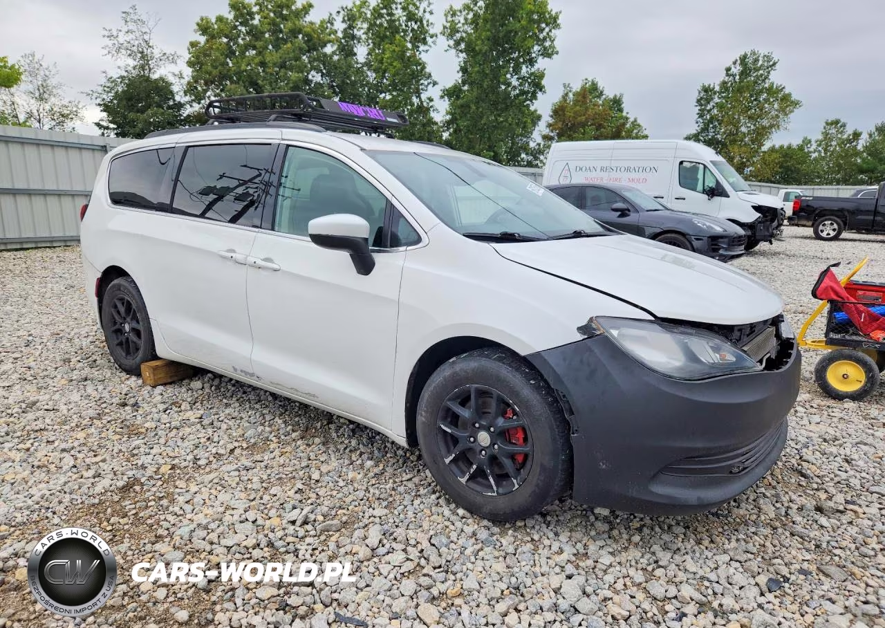 2020 Chrysler Voyager Lxi VIN:2C4RC1DG3LR144437 - 4