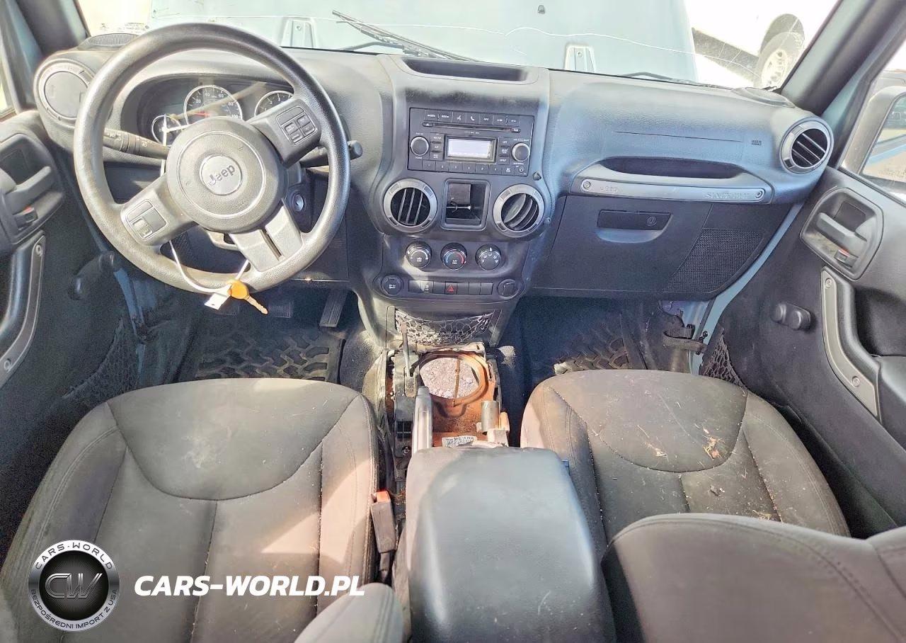 2015 Jeep Wrangler Unlimited Sport VIN:1C4BJWDG1FL774197 - 8