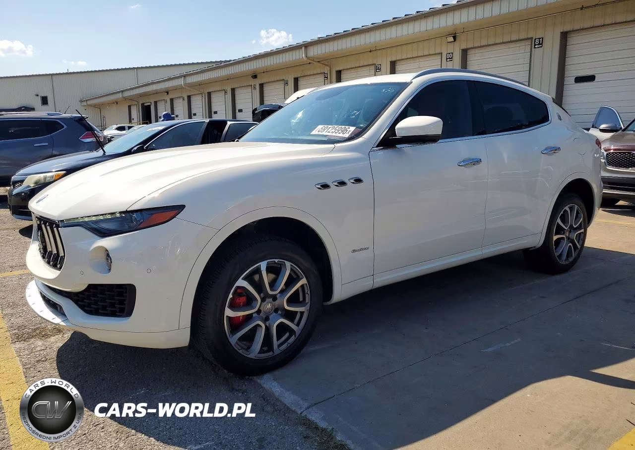 2018 Maserati Levante Luxury VIN:ZN661XUL8JX268516 - 1